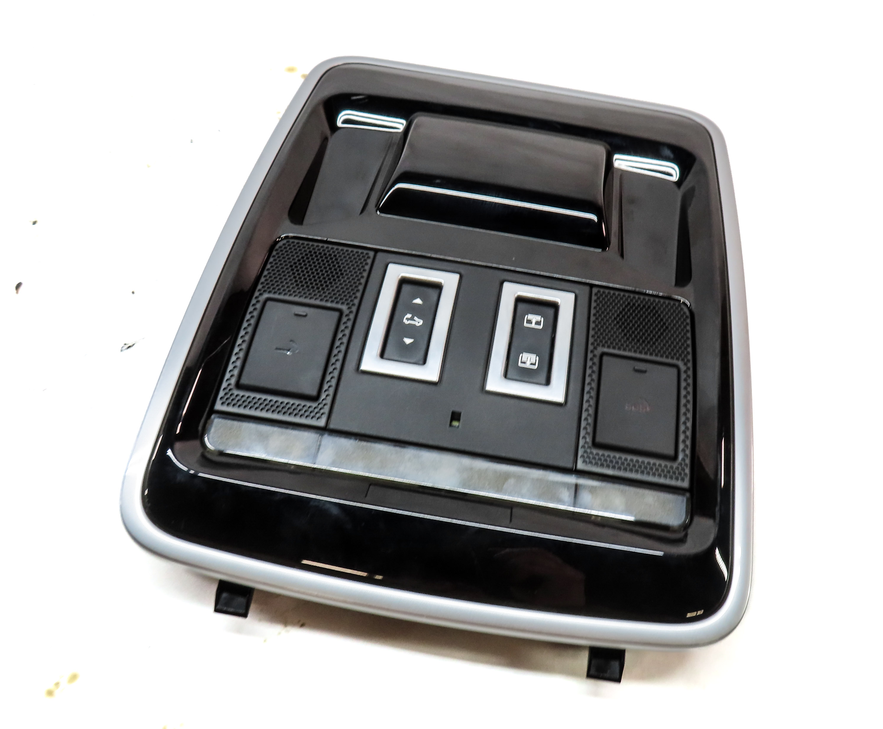 2016 LAND RANGE ROVER (L405) FRONT OVERHEAD DOME LIGHT LAMP w/SWITCHES (BLACK) — exact item pictured
